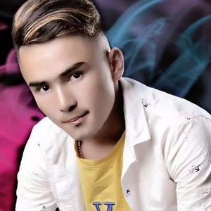 看动漫版日本人调戏中国女孩子的屁股
