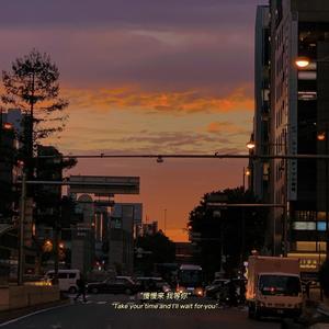 看动漫版日本人调戏中国女孩子的屁股
