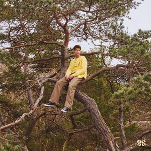 看动漫版日本人调戏中国女孩子的屁股
